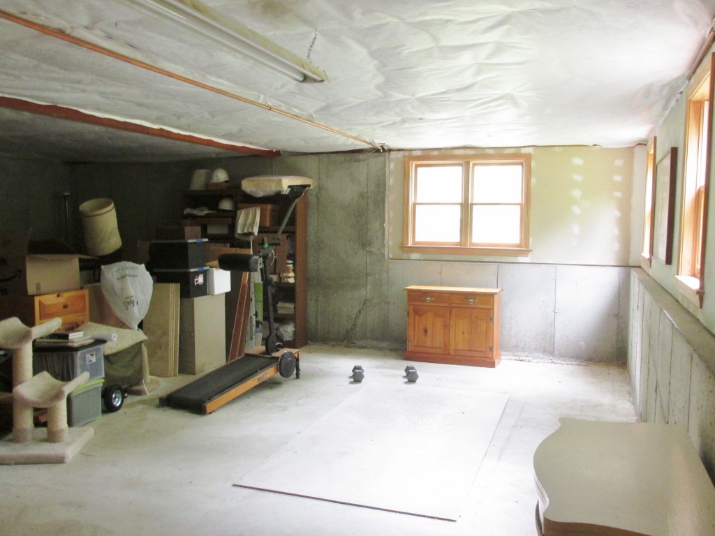 77 Benjamin Road Shirley, MA 01464 - Photo 25 of 30