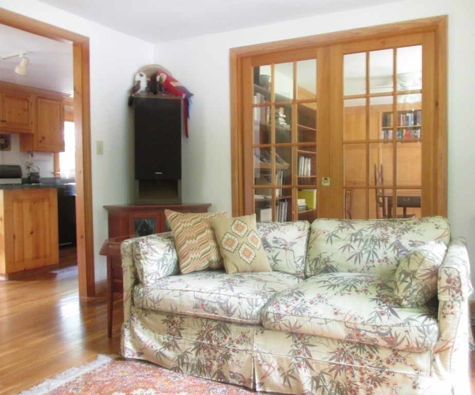 77 Benjamin Road Shirley, MA 01464 - Photo 9 of 30
