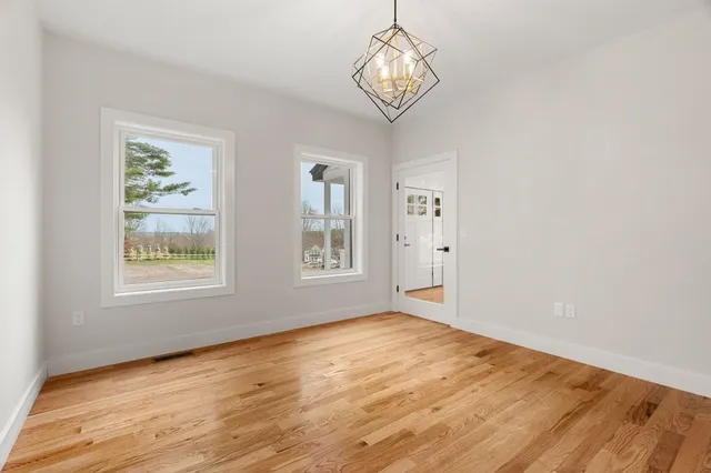 $1,195,000 | 80.5 English Range Road, Derry, NH 03038