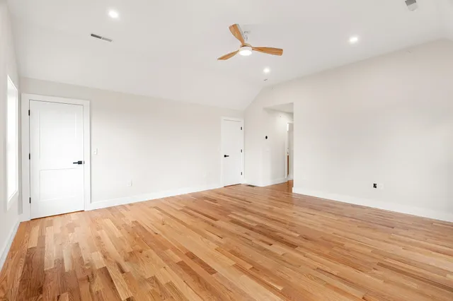 $1,195,000 | 80.5 English Range Road, Derry, NH 03038