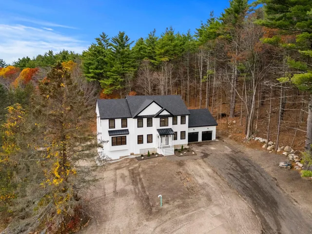 $1,195,000 | 80.5 English Range Road, Derry, NH 03038