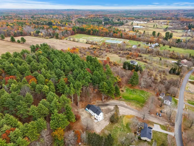 $1,195,000 | 80.5 English Range Road, Derry, NH 03038