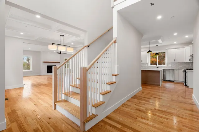 $1,195,000 | 80.5 English Range Road, Derry, NH 03038