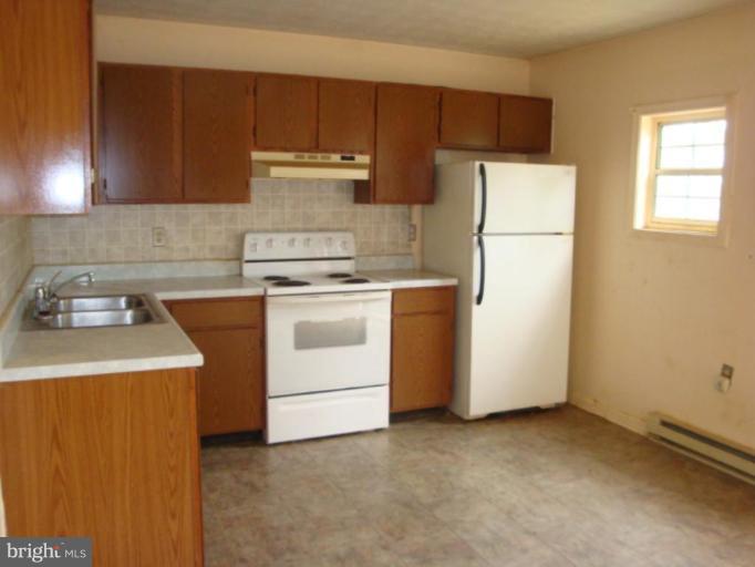 134 Double Church Road Stephens City, VA 22655 - Photo 4 of 10 Kitchen