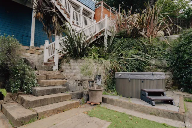 $670,000 | 541-680 Redwood Road, Whitethorn, CA 95589