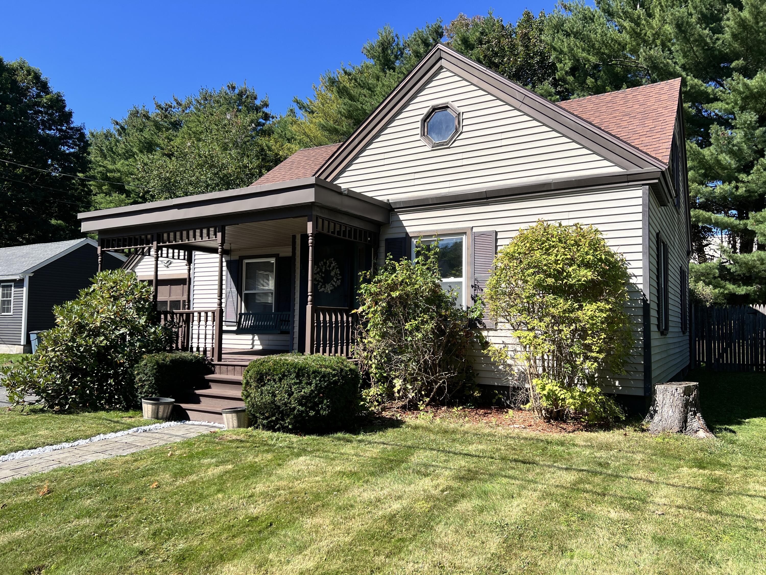 15 Collette Street Waterville, ME 04901 - Photo 3 of 19 Front
