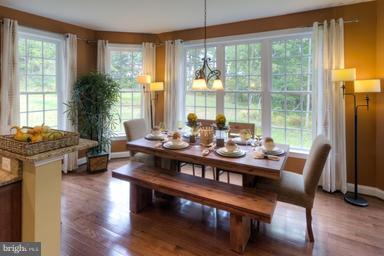 12360 Henderson Road Clifton, VA 20124 - Photo 5 of 9 Morning Room off of Kitchen with lots of sunlight