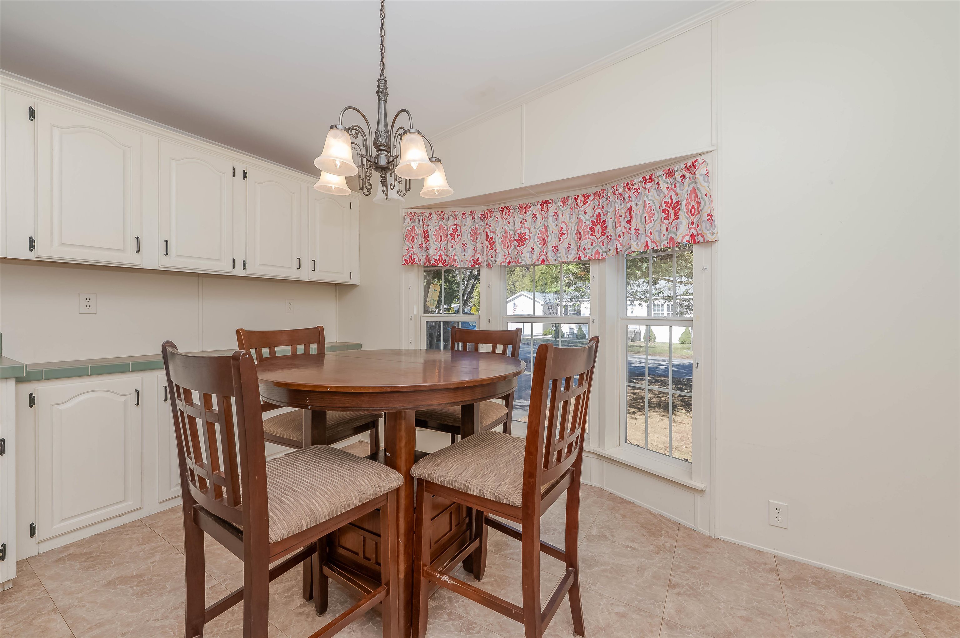 52 Murray Drive Rochester, NH 03868 - Photo 12 of 38