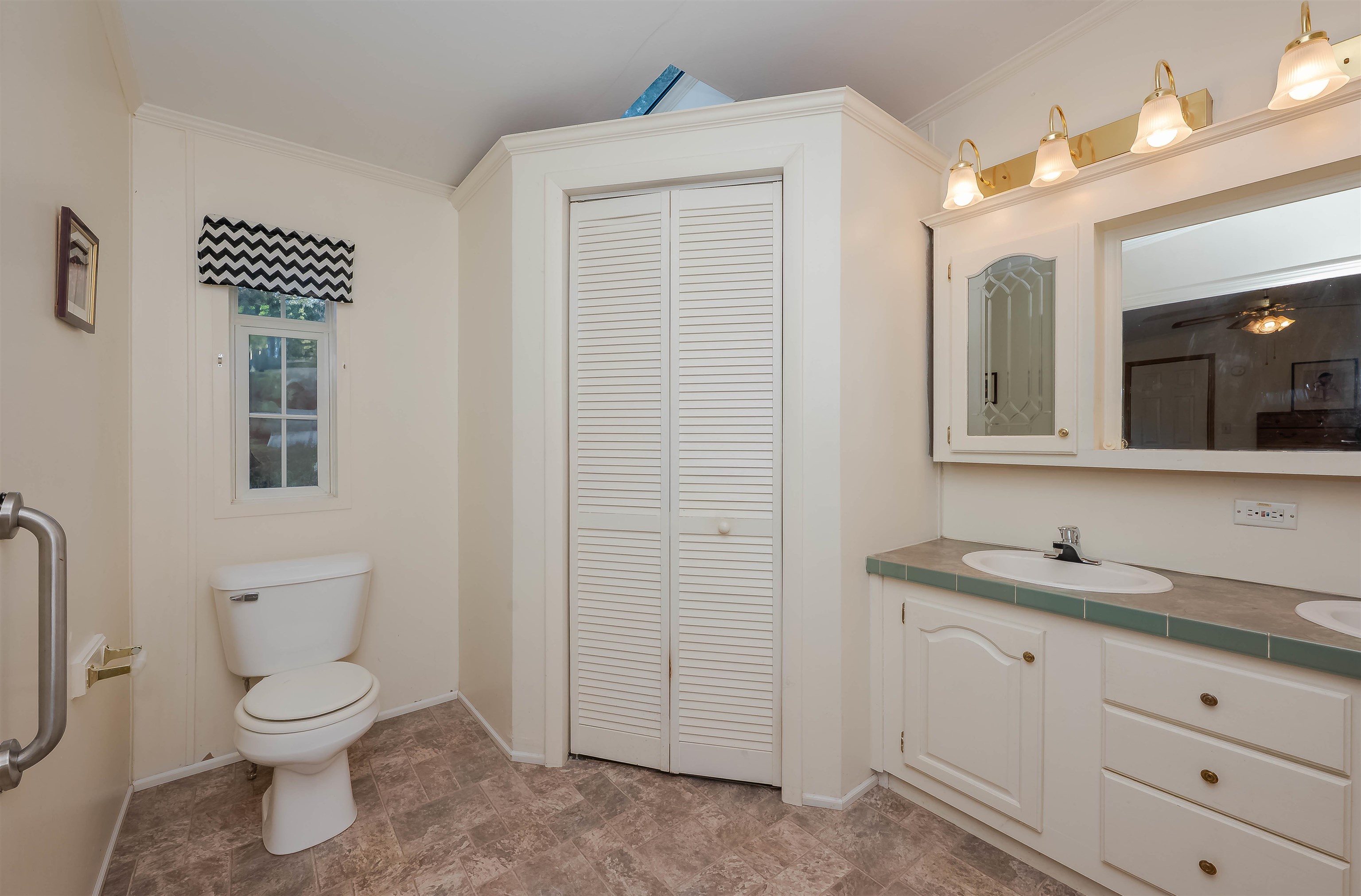 52 Murray Drive Rochester, NH 03868 - Photo 24 of 38