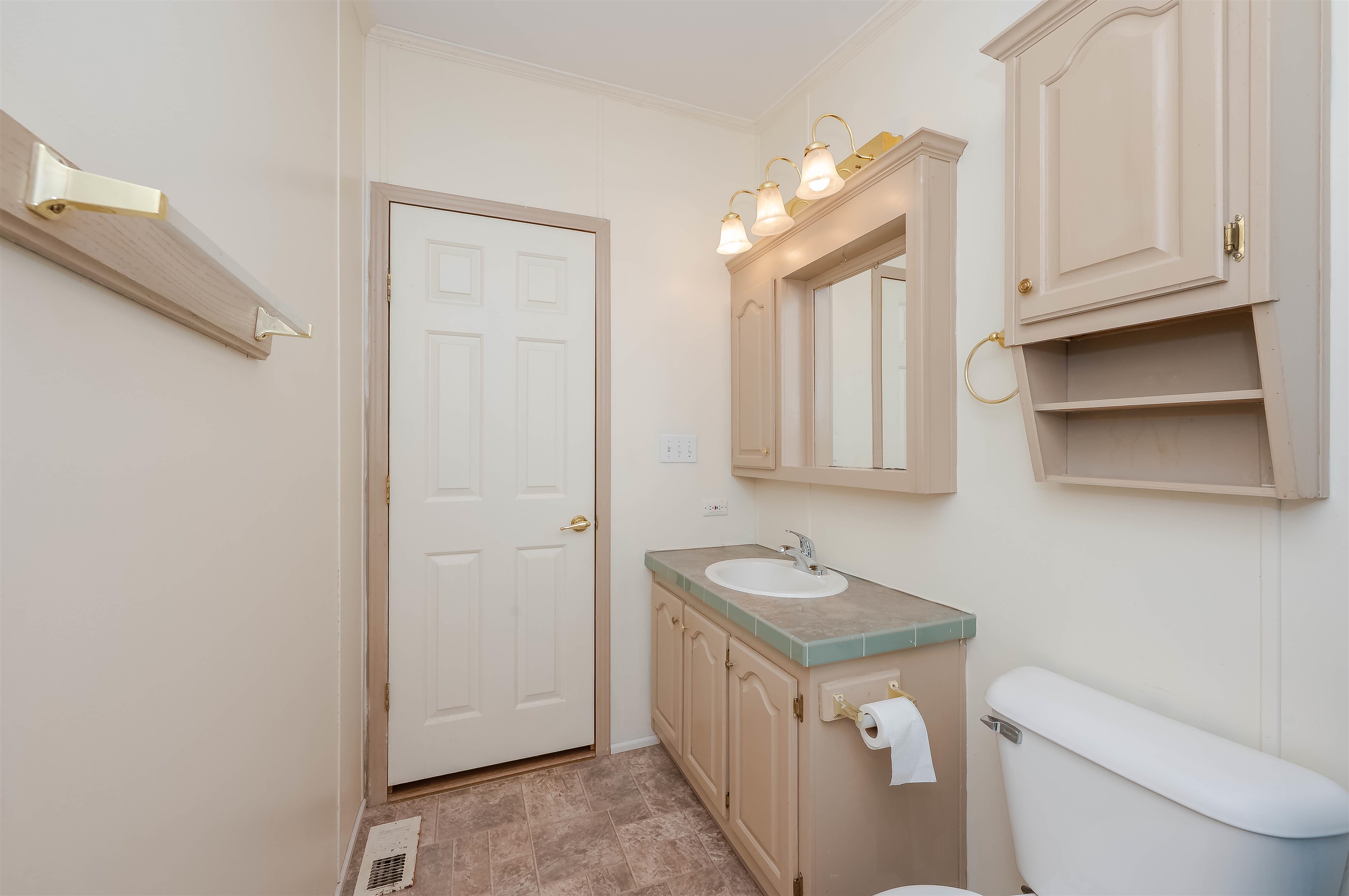 52 Murray Drive Rochester, NH 03868 - Photo 32 of 38
