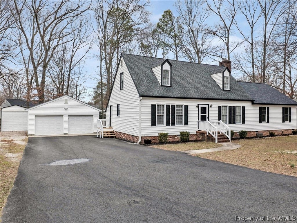 10910 Drayton Road Chester, VA 23831 - Photo 4 of 39 Gallery Image 4