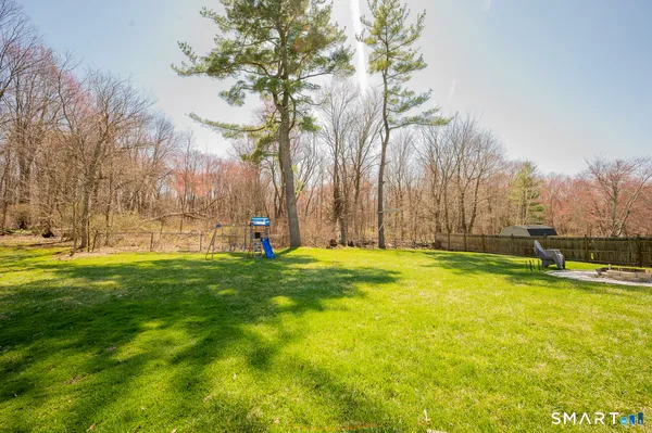 $350,000 | 5 Bridge Lane, Enfield, CT 06082