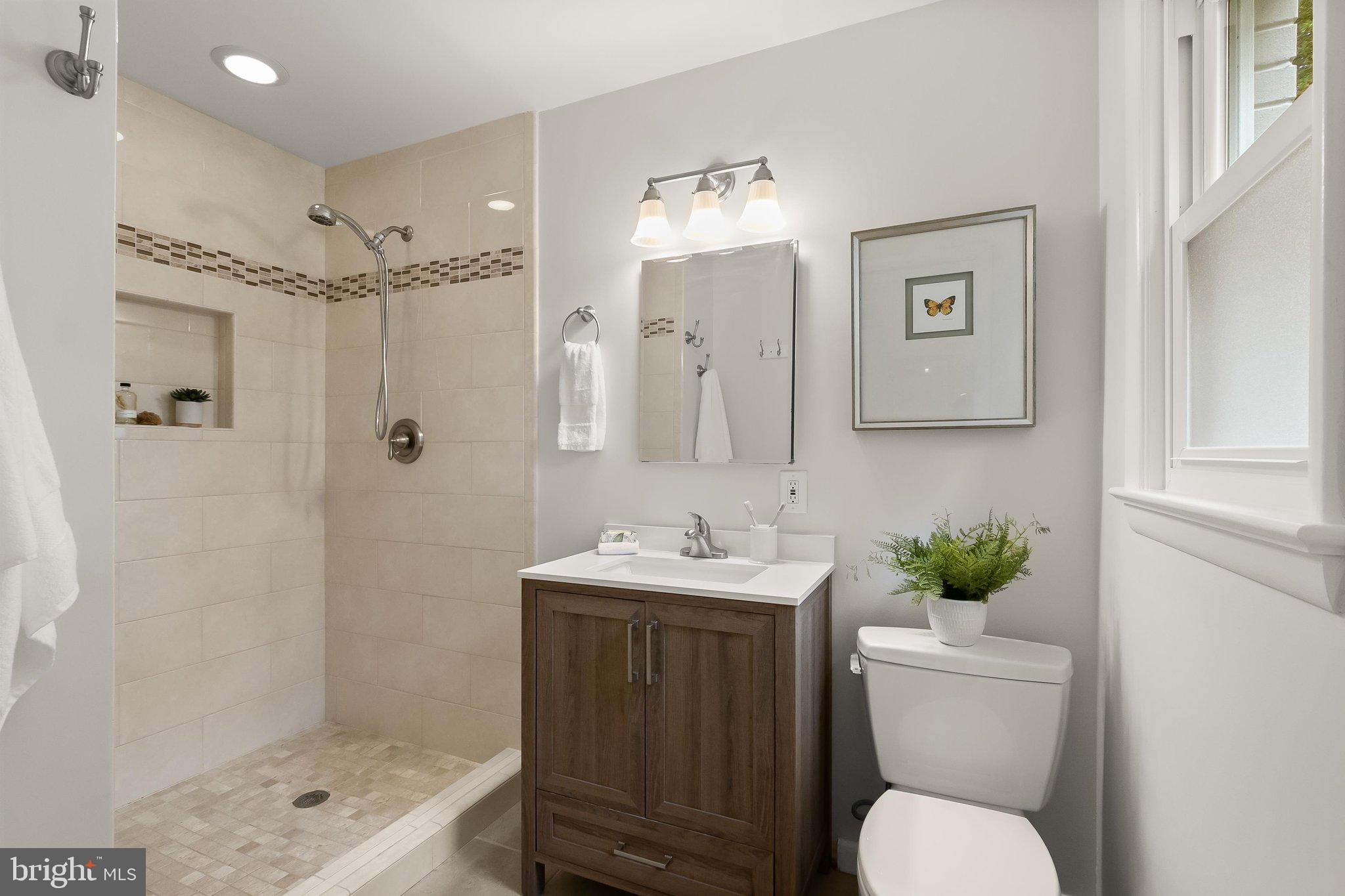 8212 Hawthorne Road Bethesda, MD 20817 - Photo 34 of 67 Primary Bath