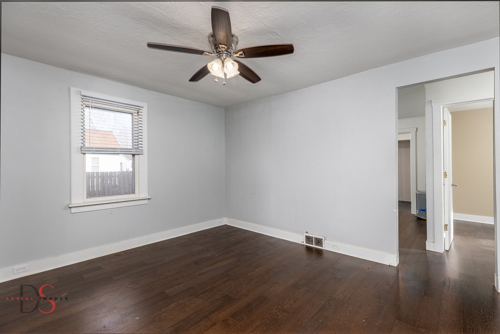 305 Thompson Street Ottawa, IL 61350 - Photo 3 of 15