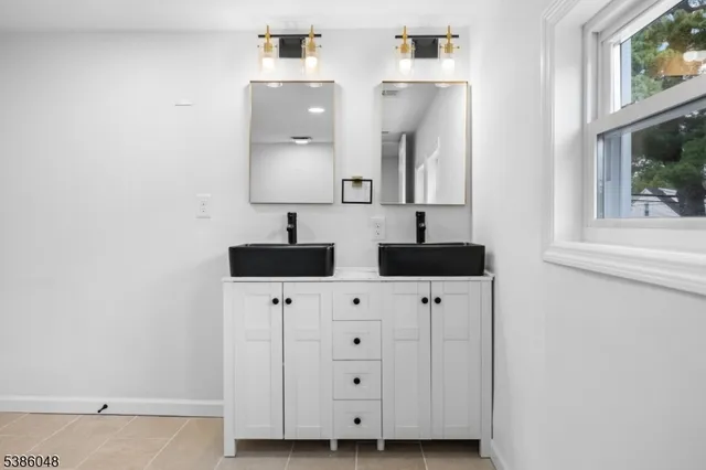 $749,000 | 206 Linden Avenue, Verona, NJ 07044