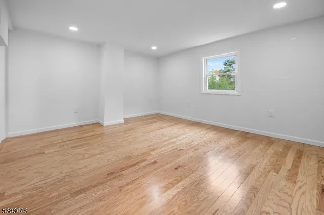 $749,000 | 206 Linden Avenue, Verona, NJ 07044