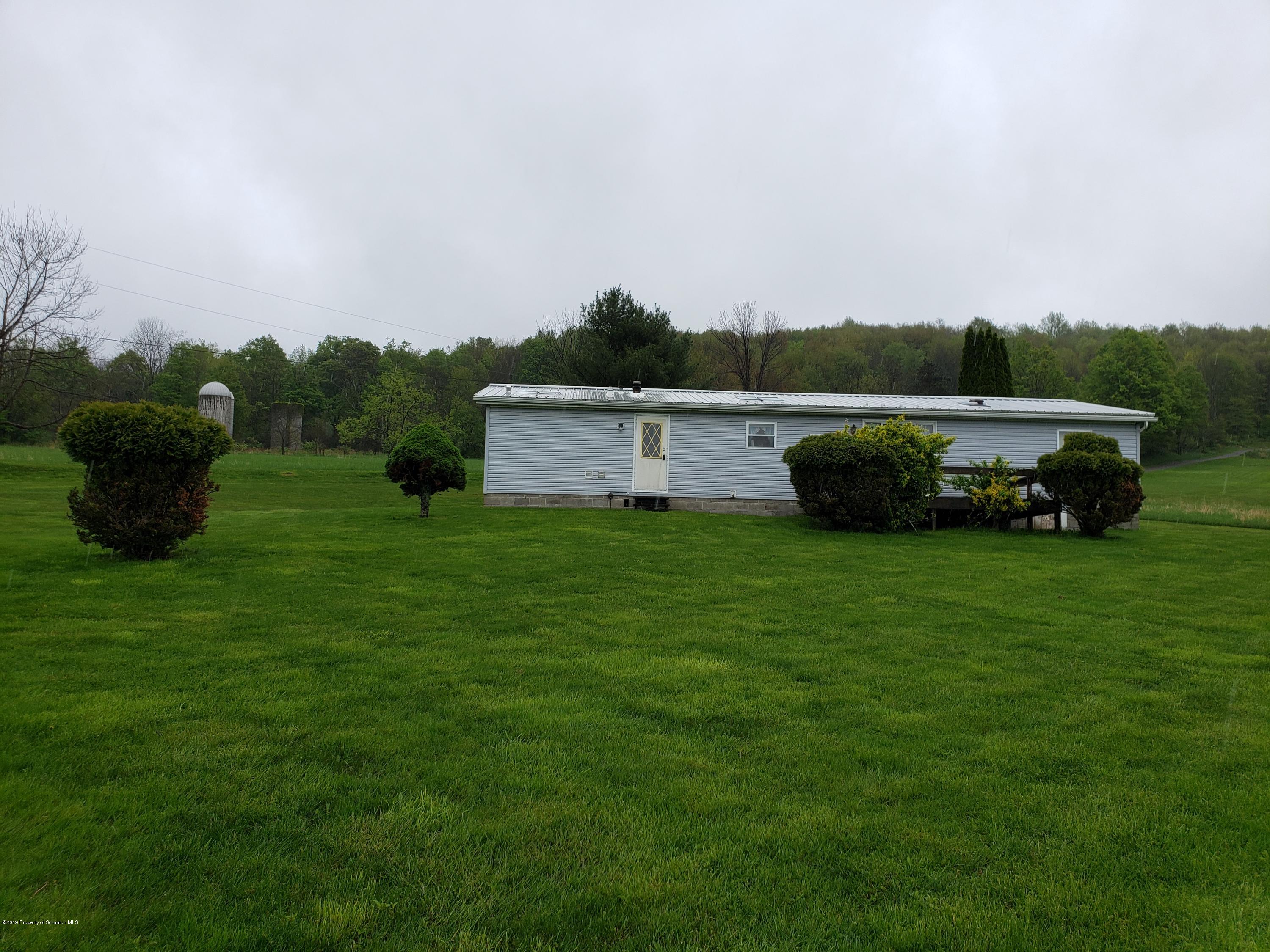 63 Brown Road Montrose, PA 18801 - Photo 4 of 31