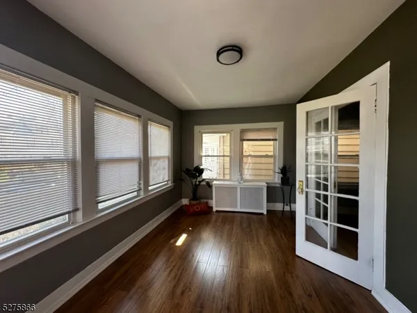 $2,900 | 46 Elmwood Avenue, Unit 1, Montclair, NJ 07042