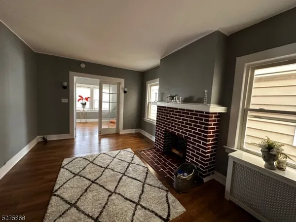 $2,900 | 46 Elmwood Avenue, Unit 1, Montclair, NJ 07042