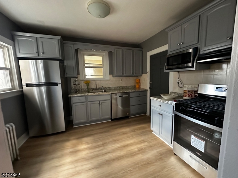 46 Elmwood Avenue, Unit 1 Montclair, NJ 07042 - Photo 4 of 22