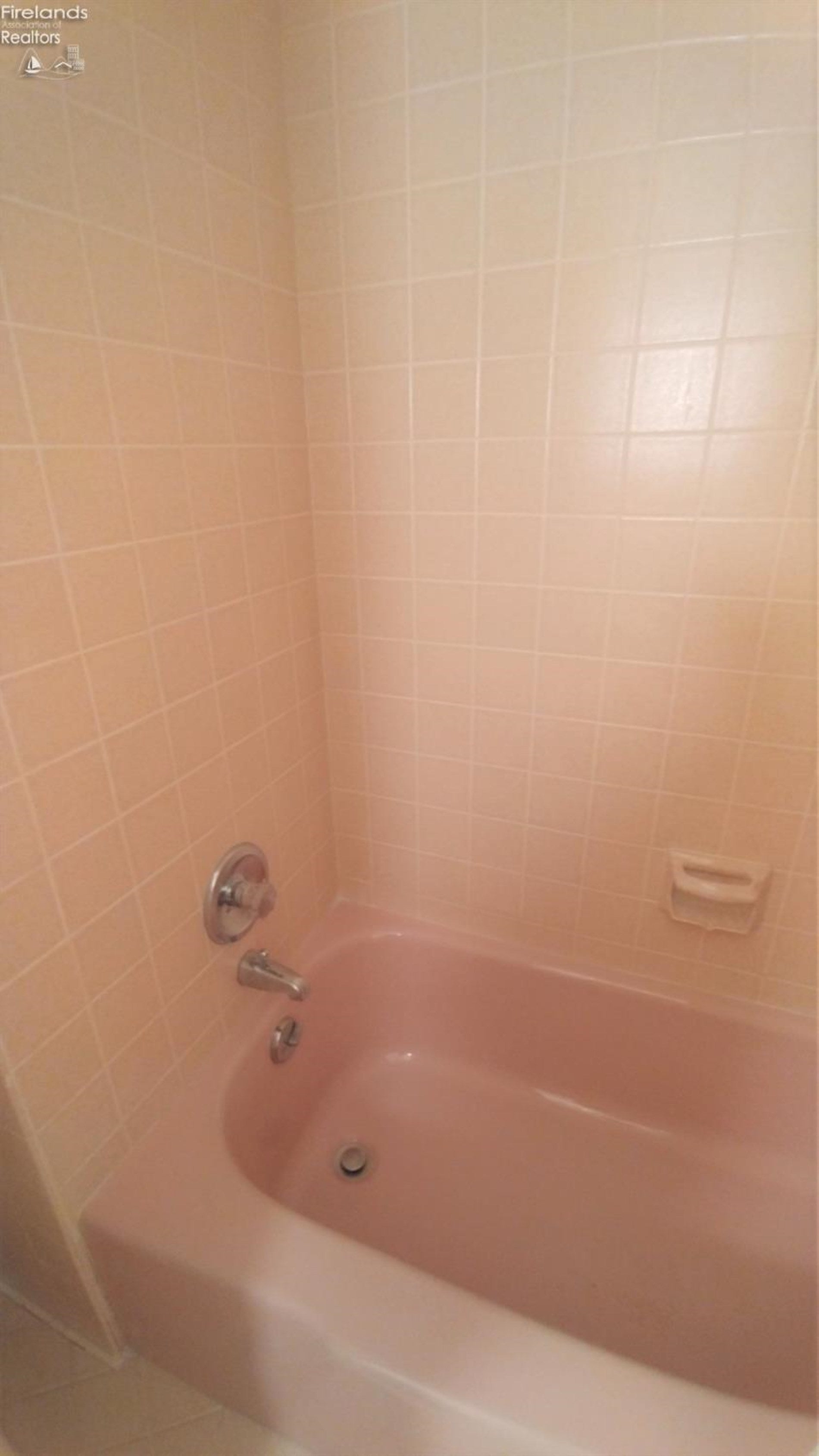 2810 Hull Road, Unit 2 Huron, OH 44839 - Photo 22 of 25 Gallery Image 22