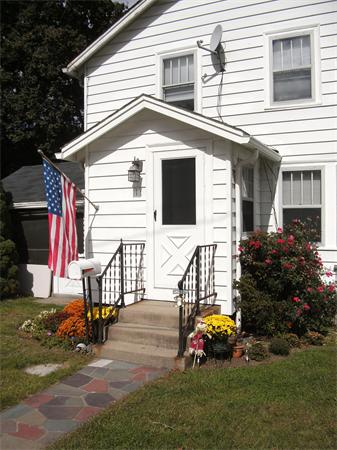 11 Rutland Street Hudson, MA 01749 - Photo 1 of 30 Gallery Image 1