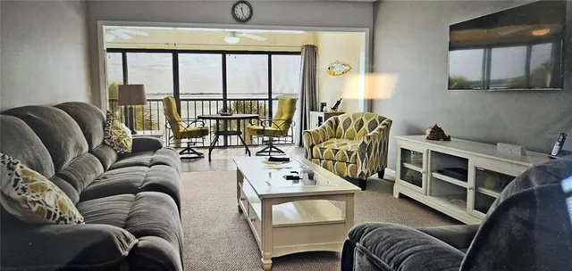 $2,500 | 1501 Beach Road, Unit 403, Englewood, FL 34223