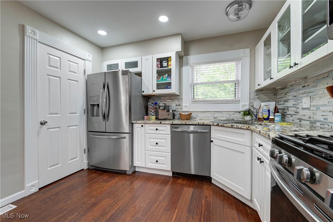 4266 Wooster Road Cleveland, OH 44126 - Photo 17 of 50 Gallery Image 17