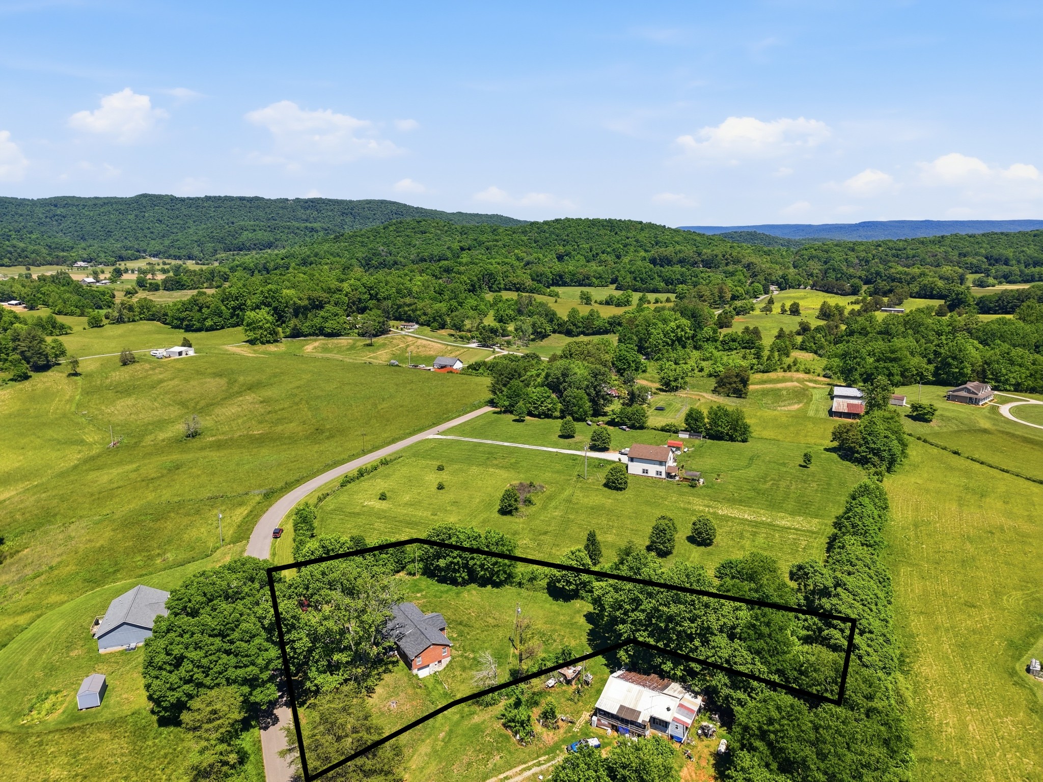 2985 Plum Creek Road Sparta, TN 38583 - Photo 6 of 11