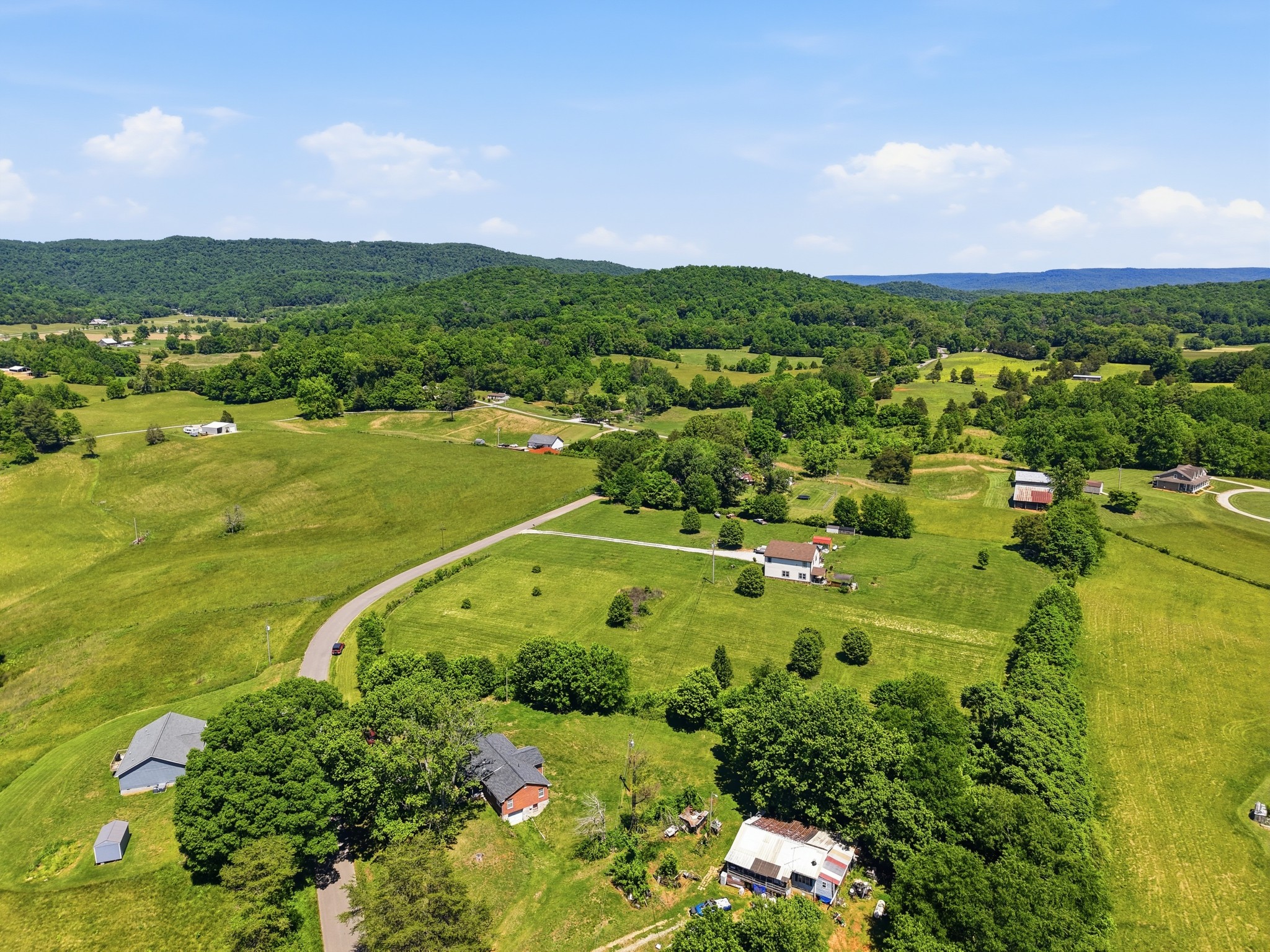 2985 Plum Creek Road Sparta, TN 38583 - Photo 8 of 11