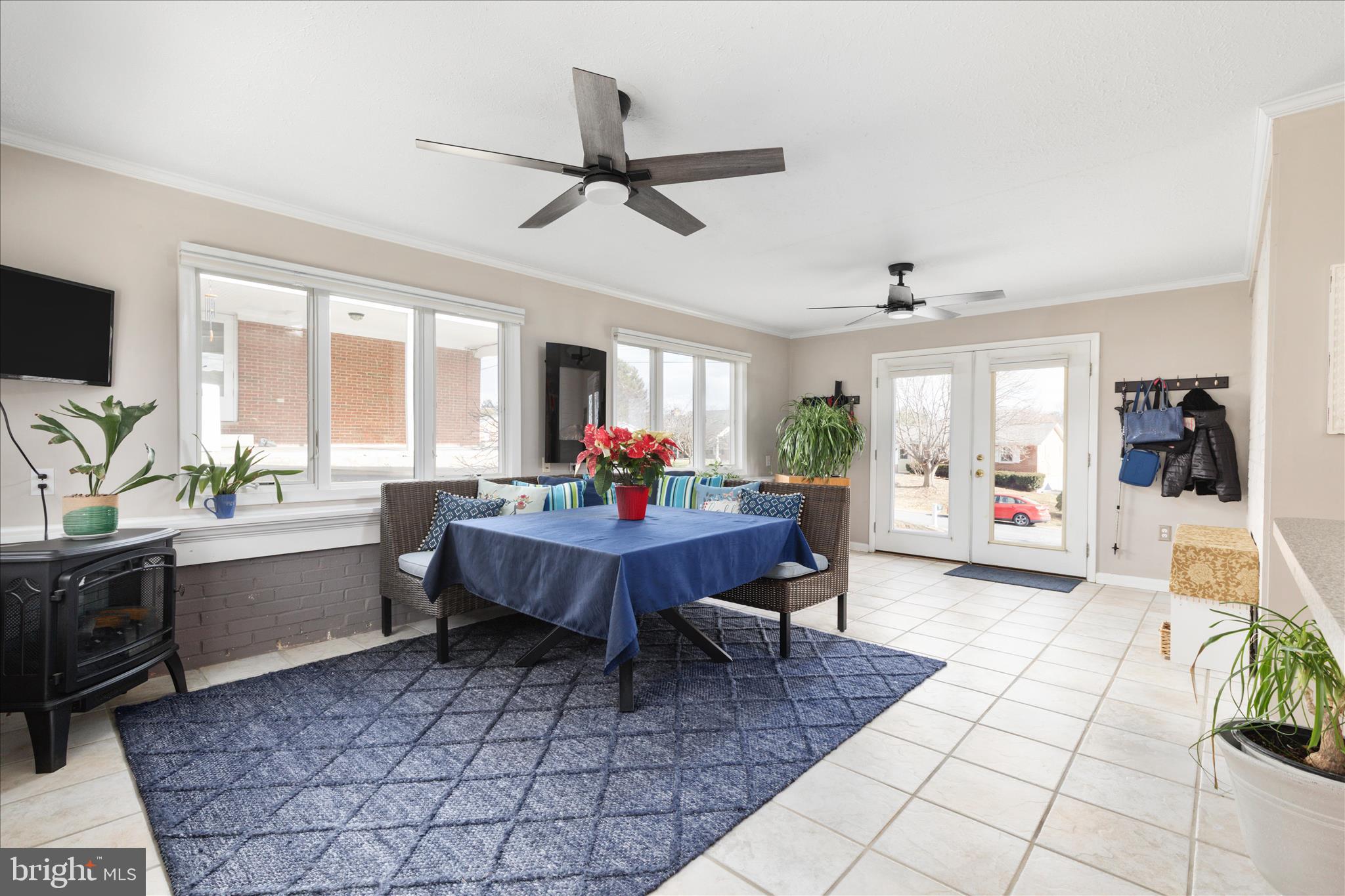 519 Whitacre Street Winchester, VA 22601 - Photo 14 of 47 Florida Room