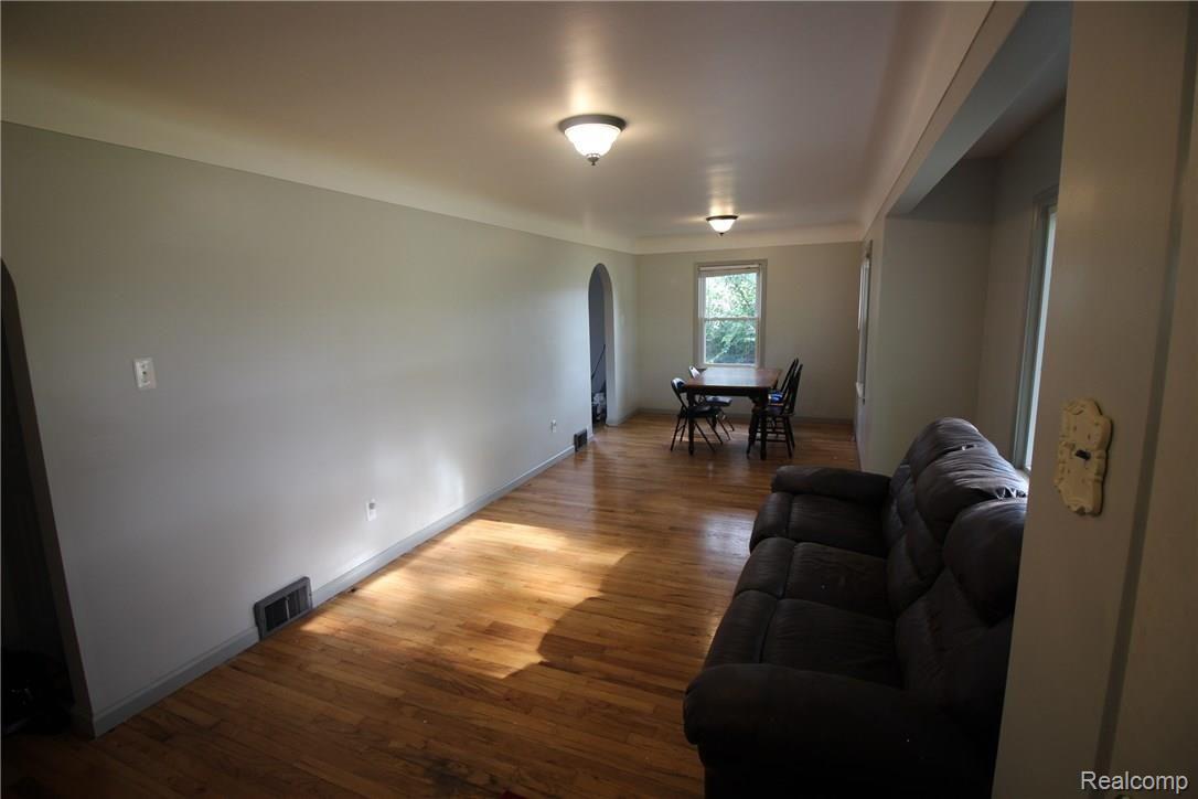 6955 John R Road Troy, MI 48085 - Photo 21 of 40 IMG_9782.JPG