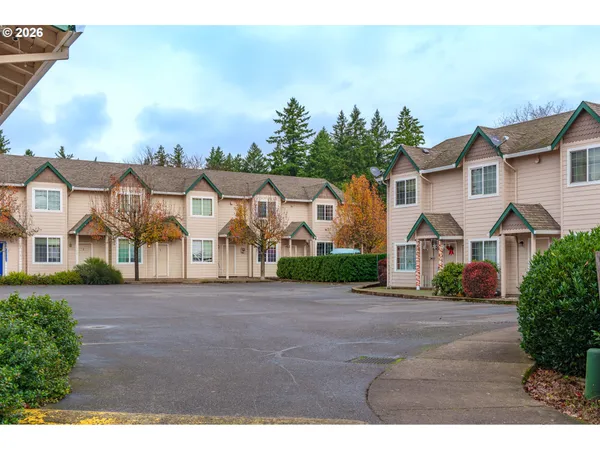 $2,200,000 | 14937 Southeast Stark Street, Portland, OR 97233