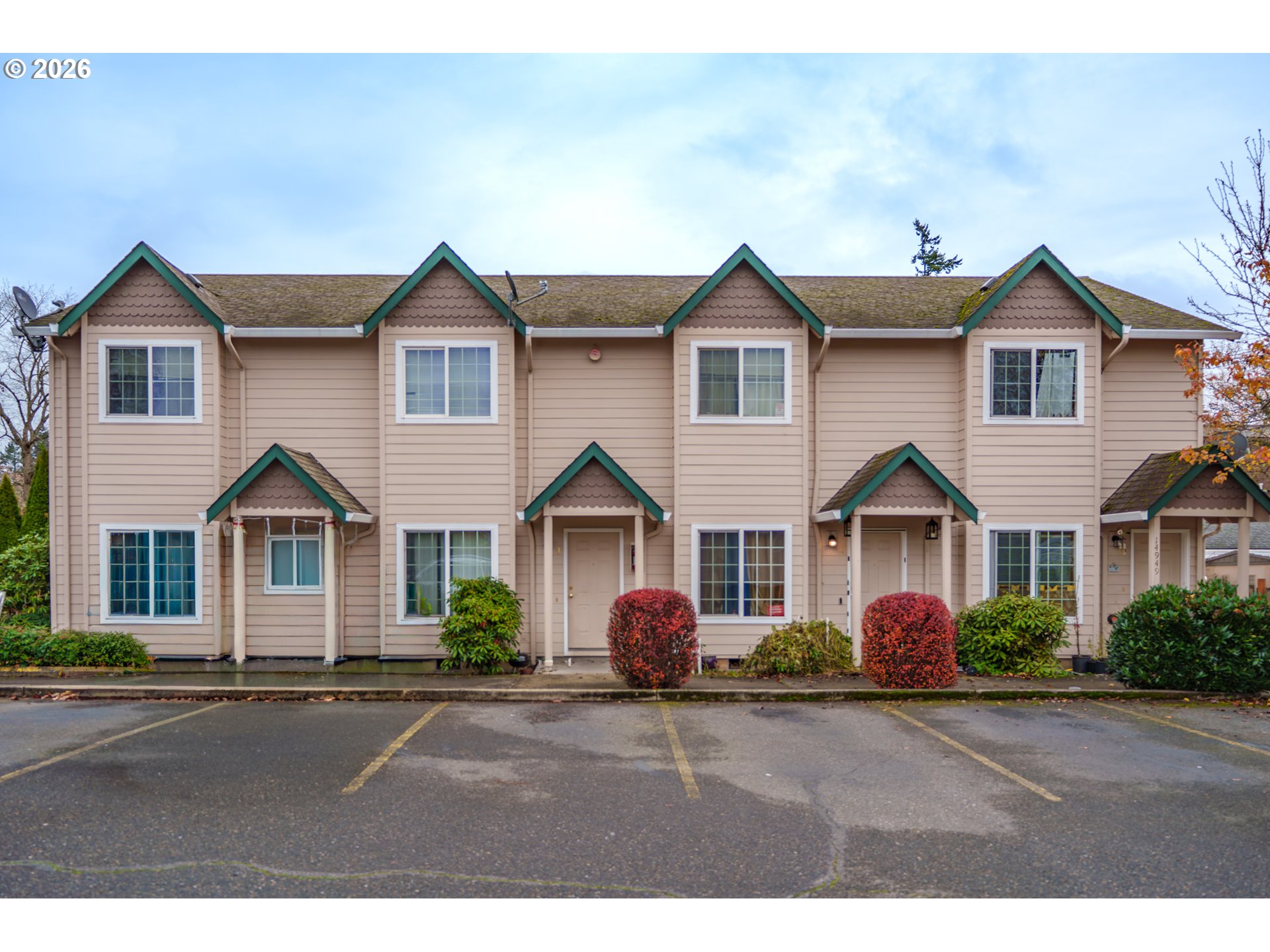 14937 Southeast Stark Street Portland, OR 97233 - Photo 6 of 16