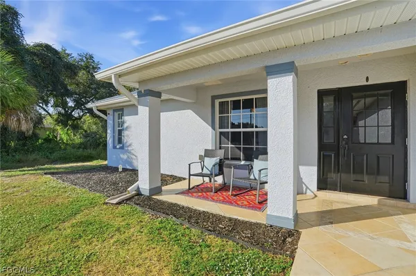 $275,900 | 2014 Odessa Circle, LaBelle, FL 33935
