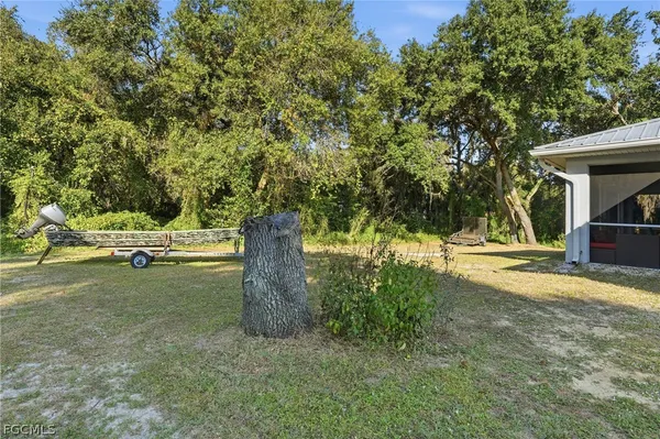 $275,900 | 2014 Odessa Circle, LaBelle, FL 33935