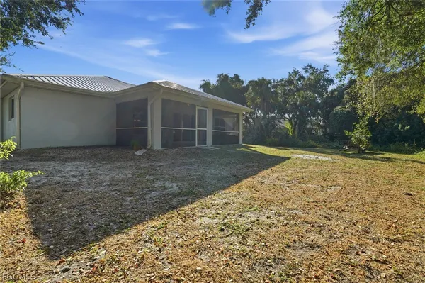 $275,900 | 2014 Odessa Circle, LaBelle, FL 33935