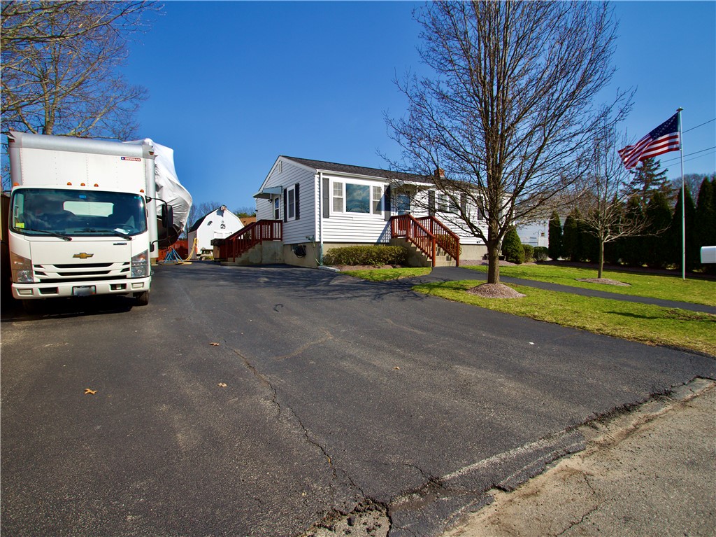 4 Quarry Road Warwick, RI 02889 - Photo 2 of 14 Gallery Image 2