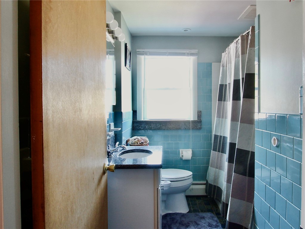 4 Quarry Road Warwick, RI 02889 - Photo 8 of 14 Gallery Image 8
