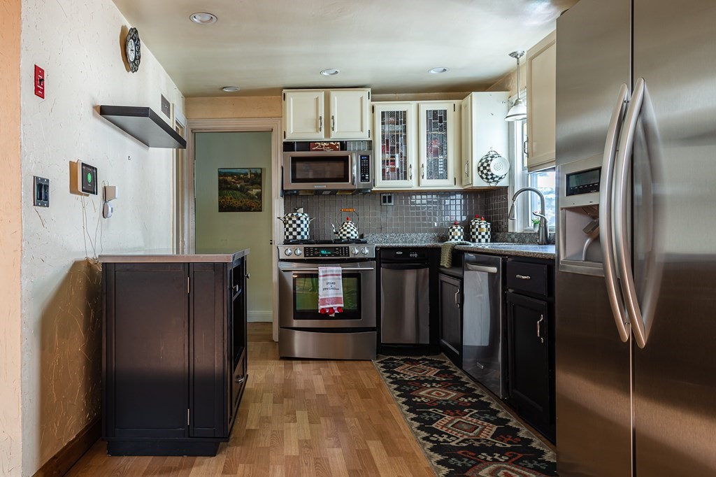 27 Spring Street Holbrook, MA 02343 - Photo 16 of 30 Gallery Image 16