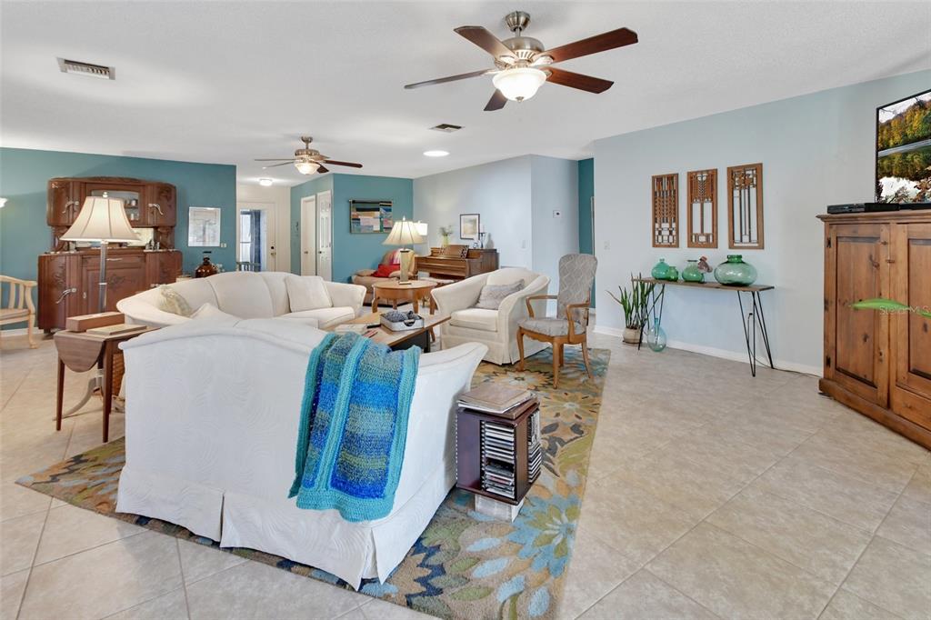 890 Lancaster Road DeLand, FL 32720 - Photo 4 of 38