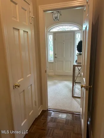 $288,000 | 21 Oakhurst Drive, Natchez, MS 39120