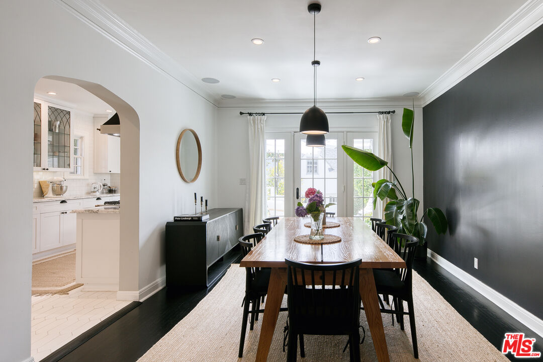 10736 Le Conte Avenue Los Angeles, CA 90024 - Photo 14 of 44