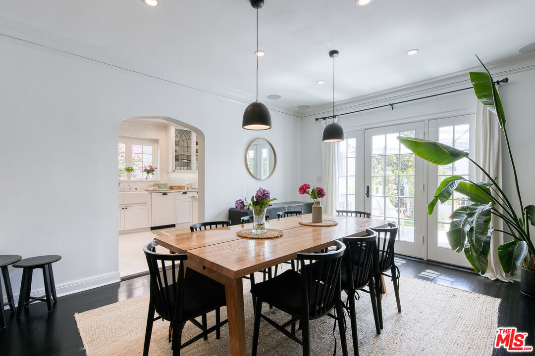 10736 Le Conte Avenue Los Angeles, CA 90024 - Photo 17 of 44