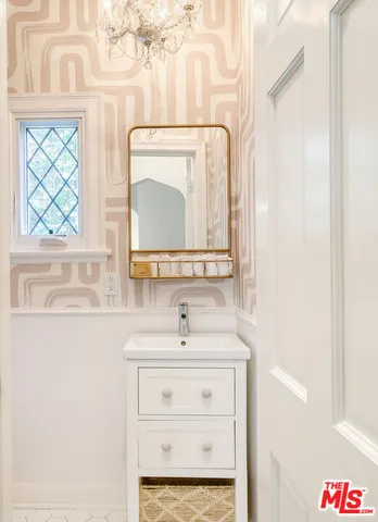 $4,695,000 | 10736 Le Conte Avenue, Los Angeles, CA 90024