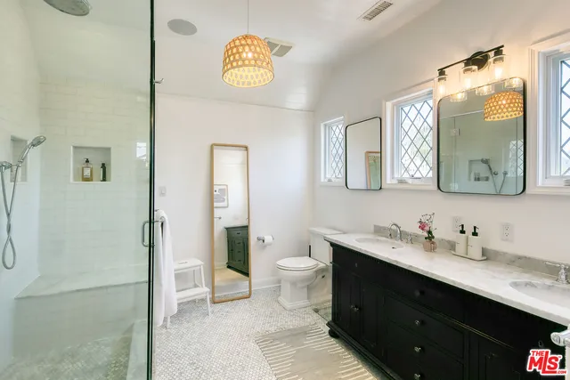 $4,695,000 | 10736 Le Conte Avenue, Los Angeles, CA 90024