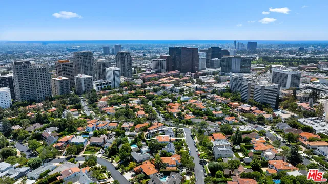 $4,695,000 | 10736 Le Conte Avenue, Los Angeles, CA 90024