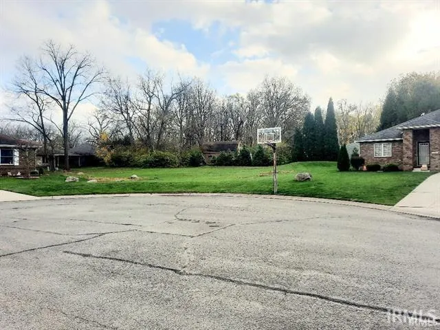 $22,999 | South Stony-Brook Drive, Muncie, IN 47304