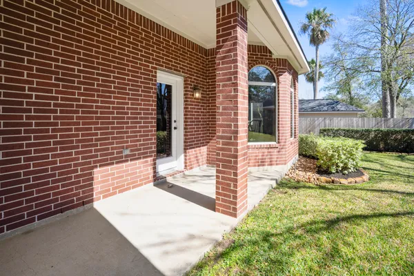 $570,000 | 6615 Haughton Drive, Spring, TX 77389