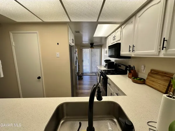 $340,000 | 1537 West Ave L, Unit 4, Lancaster, CA 93534